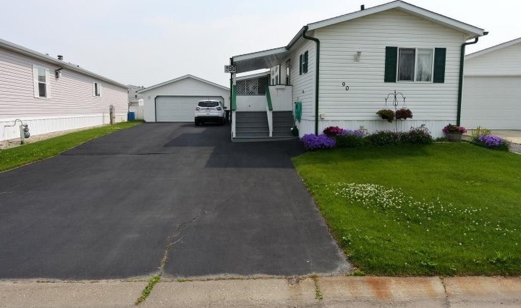 Home Listings Meridian Meadows Mobile Home Community, Stony Plain, Alberta